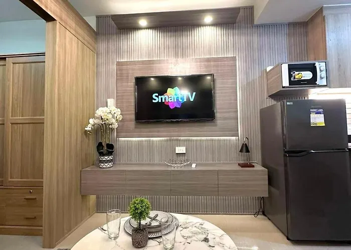 Shore 2 Residences, 1br Balcony - Pool View Apartamento