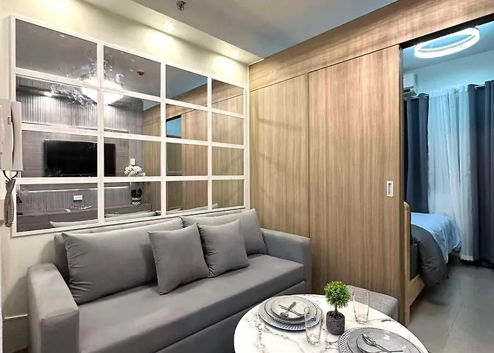 Shore 2 Residences, 1br Balcony - Pool View Manila